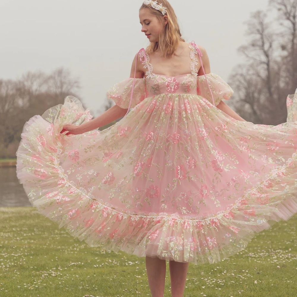 Fairy Tong dress - Picture 10 of 12